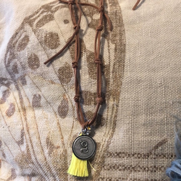 Southwest Cowgirls Leather Tassel Choker Necklace - Picture 2 of 2